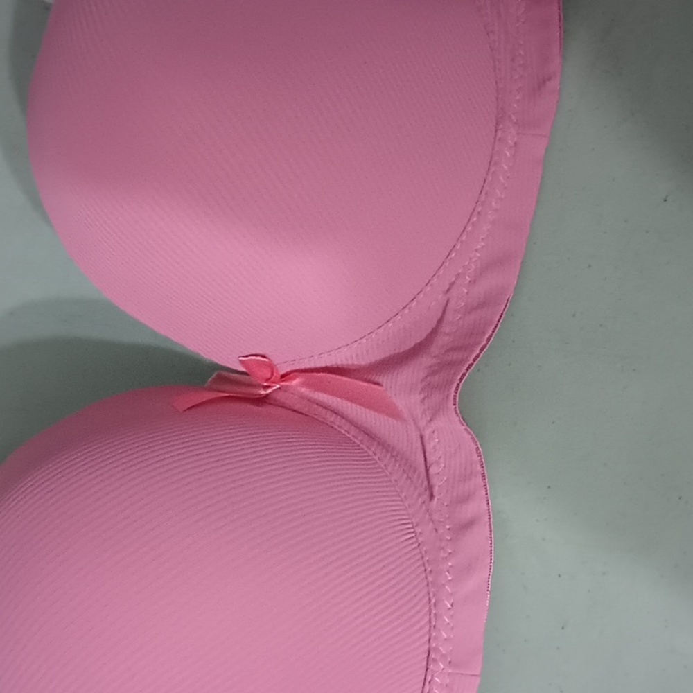 Viola Secret - Picture 4 of 7